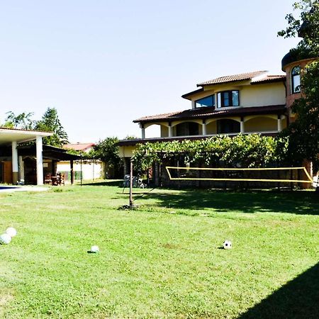 Casafamiglia Villa Prolesha Екстериор снимка