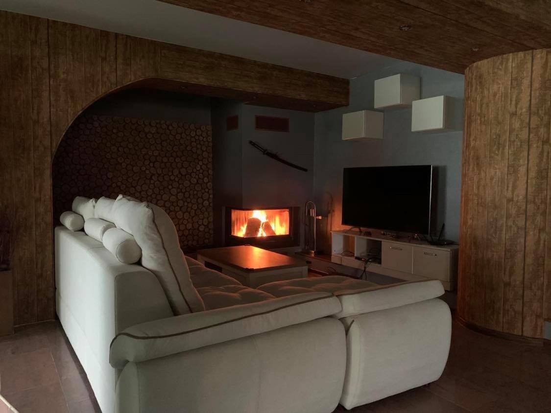 Casafamiglia Villa Prolesha Екстериор снимка